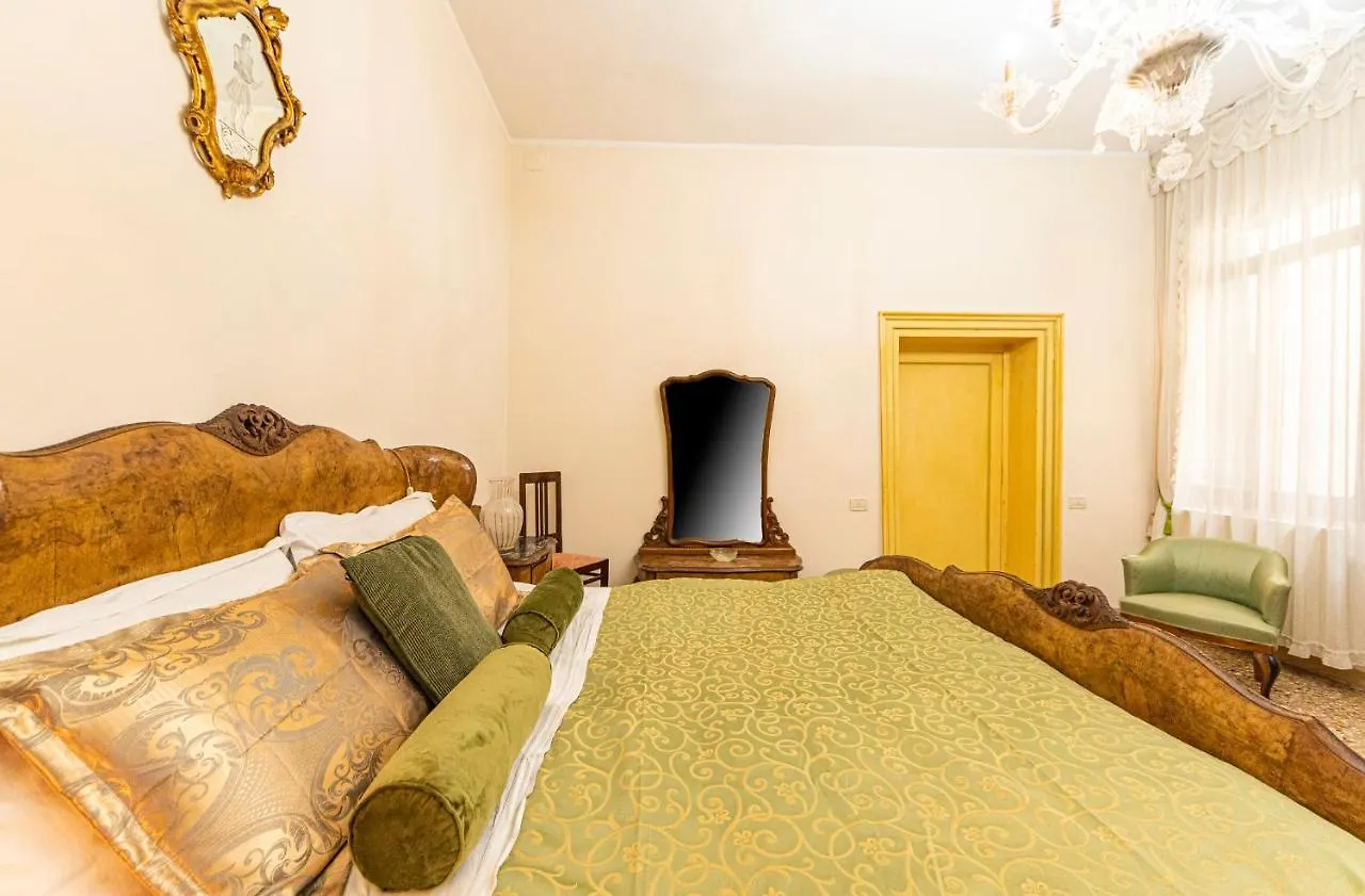Casa Vescovo, Free Wi-Fi Near San Marco Square Apartment Venice