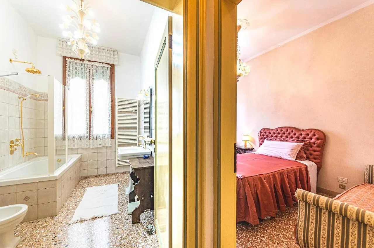 Casa Vescovo, Free Wi-Fi Near San Marco Square Apartment Venice 0*,  Italy