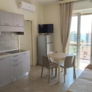Via Dei Mille 1, E Vista Mare , Marina dʼAndora Italia