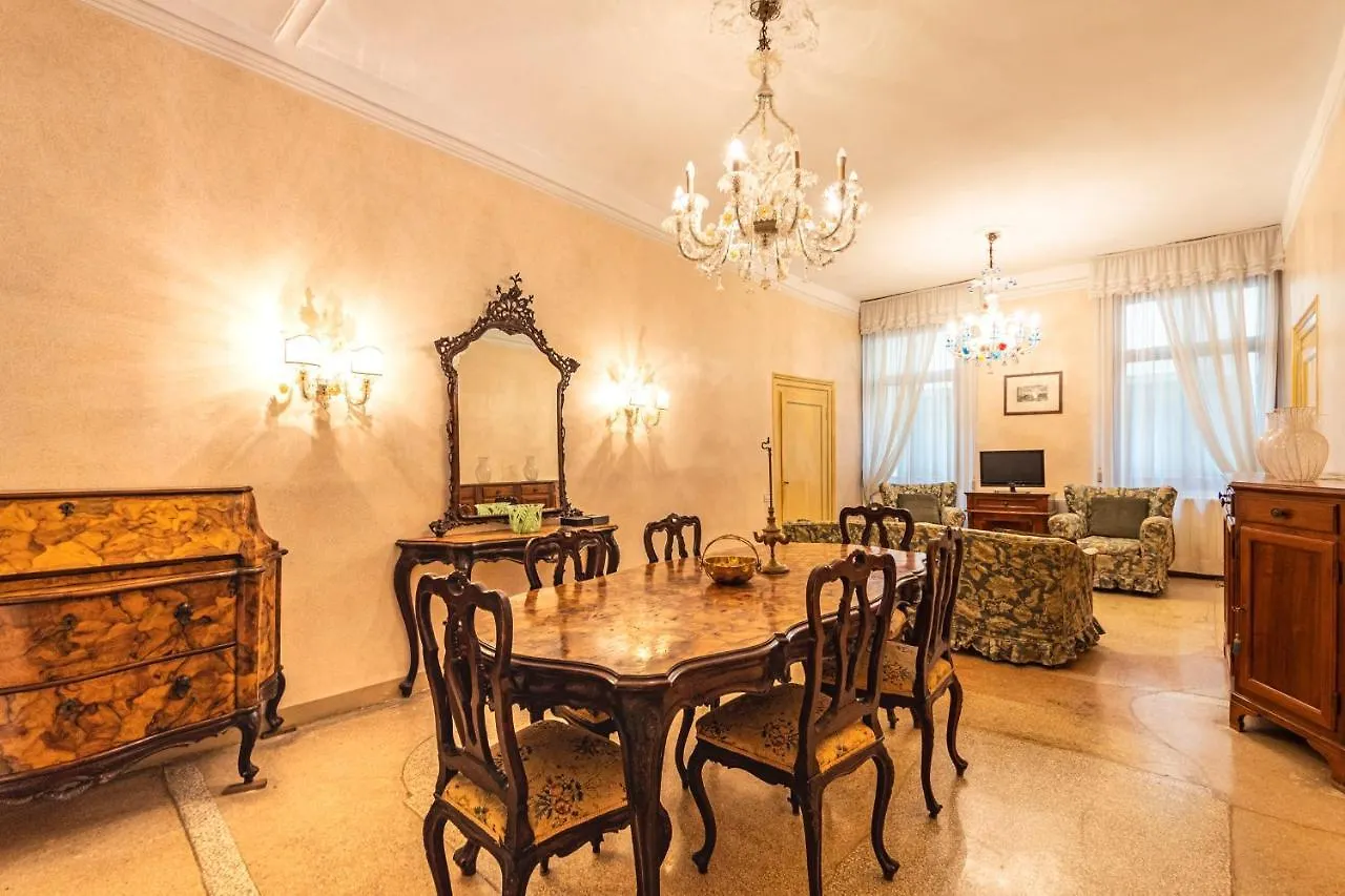 Appartamento CASA VESCOVO, free Wi-Fi near San Marco Square Venezia